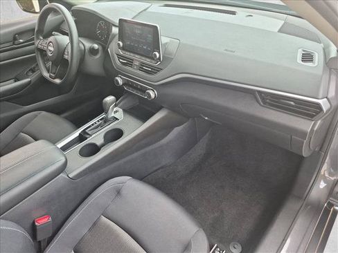 Certified 2025 Nissan Altima 2.5 S FWD image 20