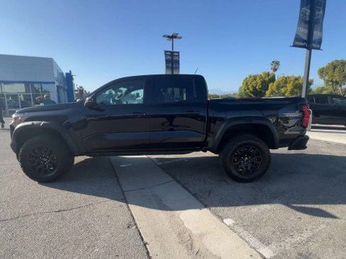 Used 2025 Chevrolet Colorado Trail Boss image 5