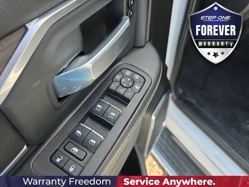 Used 2025 RAM 2500 Laramie AWD/4WD image 20