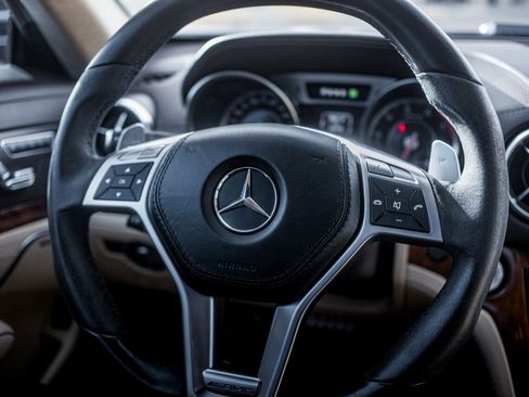 Used 2013 Mercedes-Benz SL 63 AMG image 17