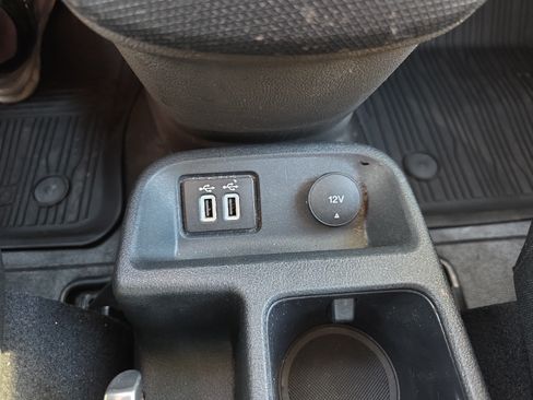 Used 2020 Ford Transit Connect XL FWD image 34