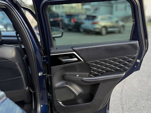 Used 2022 Mitsubishi Outlander SEL image 28