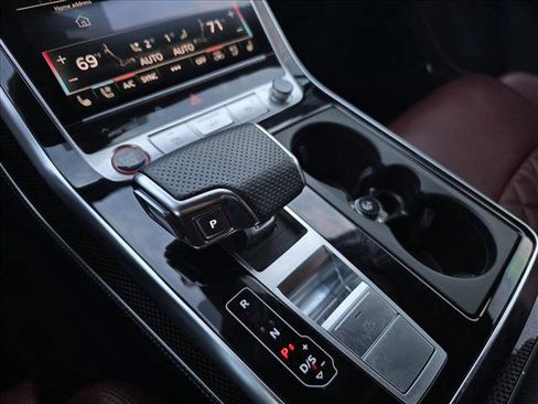 Used 2023 Audi SQ7 Prestige w/ Prestige Package image 23