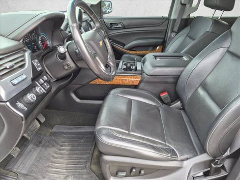 Used 2018 Chevrolet Tahoe Premier AWD/4WD image 11