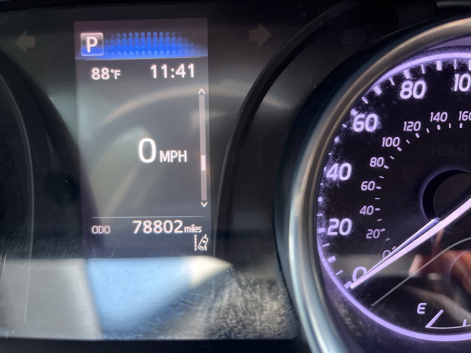 Used 2020 Toyota Camry SE FWD image 19