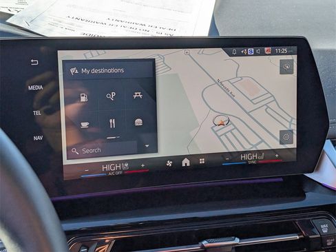 Certified 2025 BMW X1 xDrive28i w/ Technology Package image 27