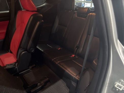 Used 2022 Toyota Highlander XSE image 32