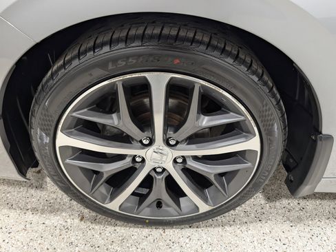 Used 2022 Honda Civic Touring image 9