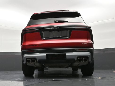 Used 2024 Chevrolet Traverse Z71 AWD/4WD image 23