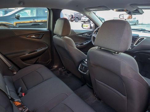 Used 2025 Chevrolet Malibu LT image 15