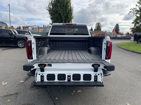 New 2026 GMC Sierra 3500 SLT w/ SLT Premium Package AWD/4WD image 27