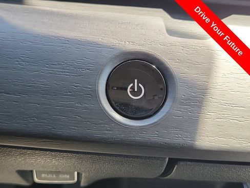 Used 2023 Nissan Ariya FWD image 10