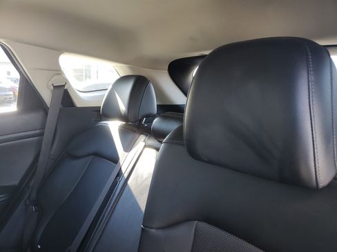 Used 2023 Kia Sportage EX image 9