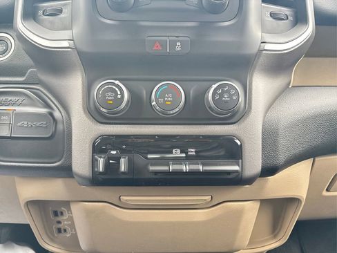 Used 2019 RAM 2500 Big Horn w/ Cold Weather Group AWD/4WD image 31