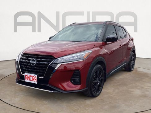 Used 2023 Nissan Kicks SR w/ Interior Electronics Package image 9