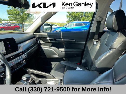 Certified 2024 Kia Telluride S w/ S Sunroof Package FWD image 41