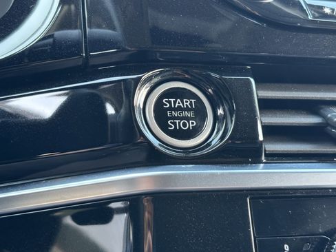 Used 2024 Nissan Pathfinder SL image 26