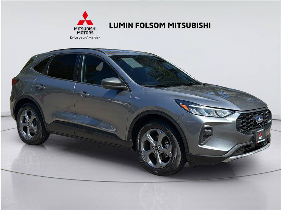 Used 2025 Ford Escape ST-Line FWD image 7