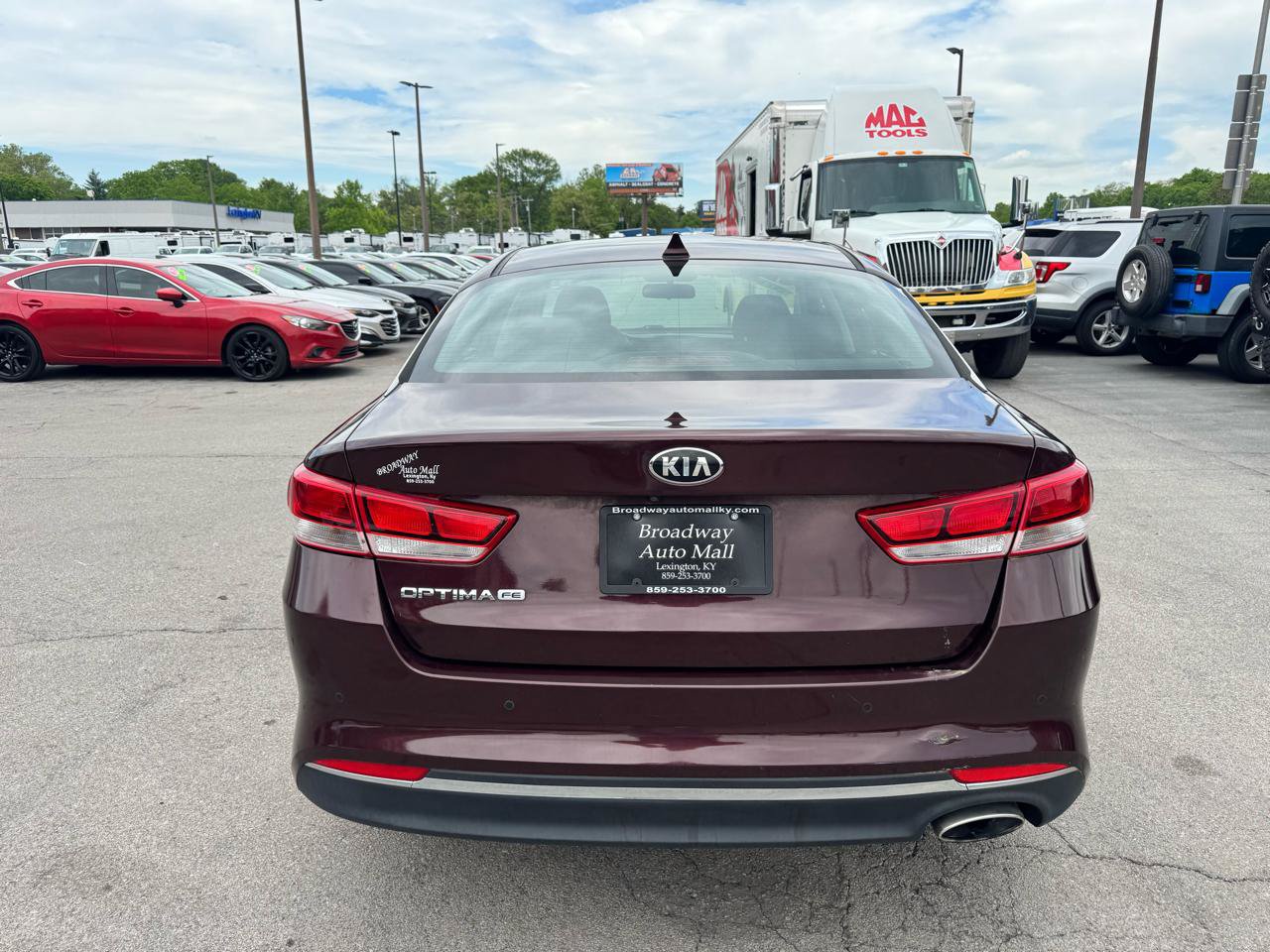 Used 2018 Kia Optima LX FWD image 4