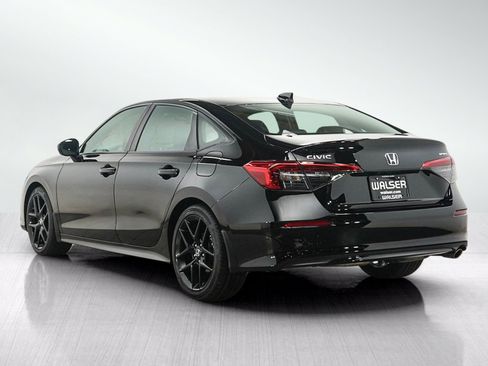Used 2024 Honda Civic Sport image 3