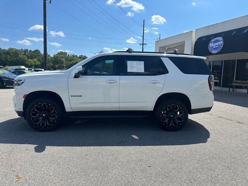 Used 2021 Chevrolet Tahoe RST w/ Luxury Package AWD/4WD image 2