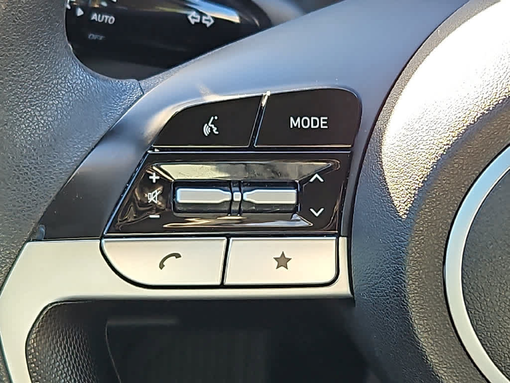 Used 2024 Hyundai Elantra SEL FWD image 20