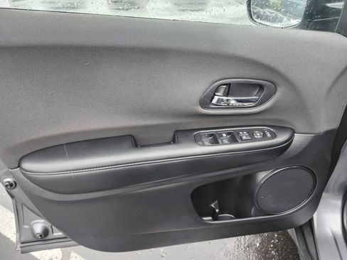 Used 2021 Honda HR-V LX image 23