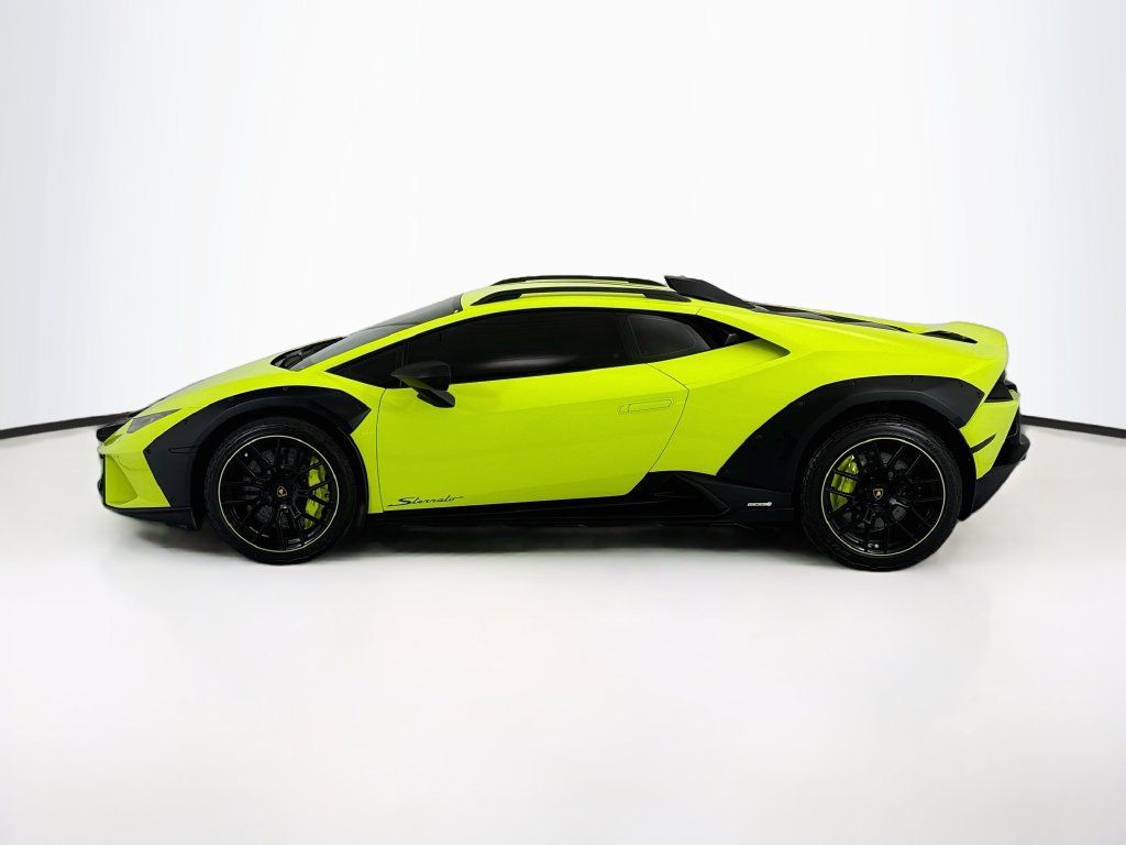 Used 2024 Lamborghini Huracan Sterrato AWD/4WD image 8