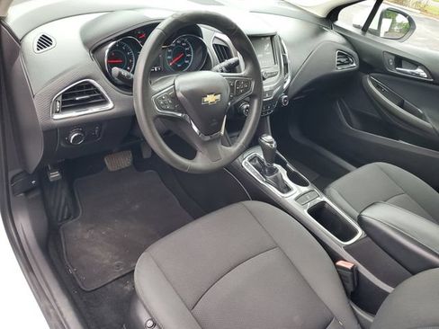 Certified 2016 Chevrolet Cruze LT FWD image 18