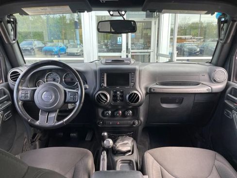 Used 2018 Jeep Wrangler Unlimited Sport S AWD/4WD image 29