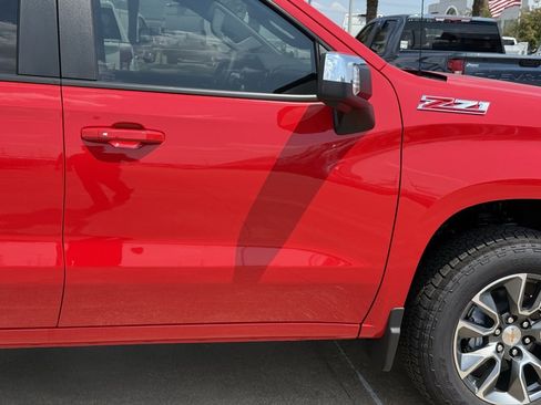 New 2026 Chevrolet Silverado 1500 LT w/ Z71 Off-Road Package image 11