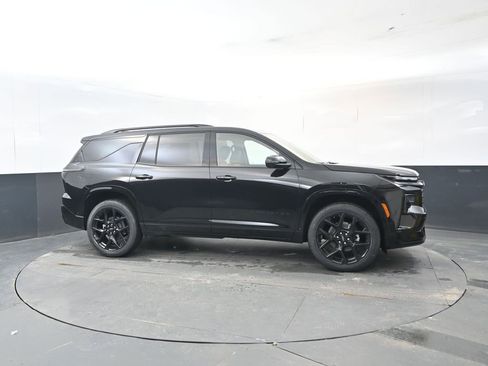 New 2026 Chevrolet Traverse RS w/ LPO, Floor Liner Package image 7