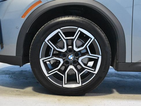 Used 2025 BMW X2 xDrive28i w/ Technology Package AWD/4WD image 21