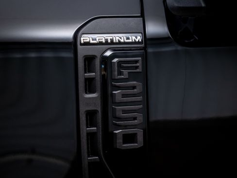 Used 2026 Ford F250 Platinum w/ Tremor Off-Road Package image 20