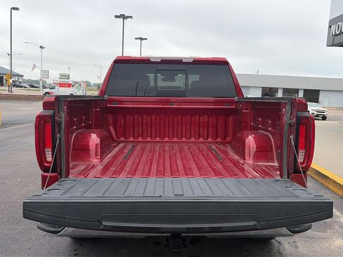 Used 2023 GMC Sierra 1500 SLT w/ SLT Premium Package AWD/4WD image 7