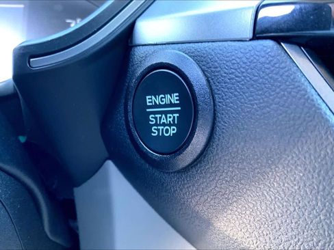 Certified 2024 Ford Escape Active image 32