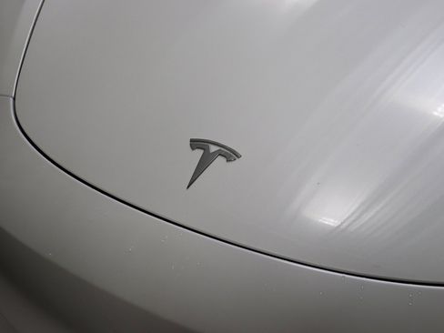 Used 2022 Tesla Model 3 Long Range image 3