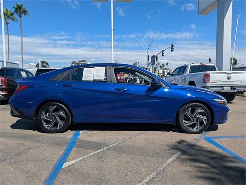 Used 2025 Hyundai Elantra Sport image 5