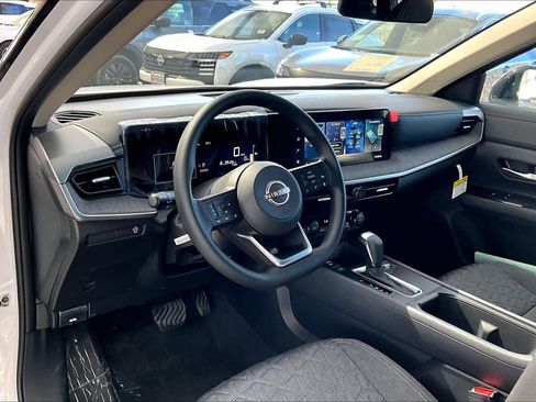 New 2026 Nissan Kicks SV image 10