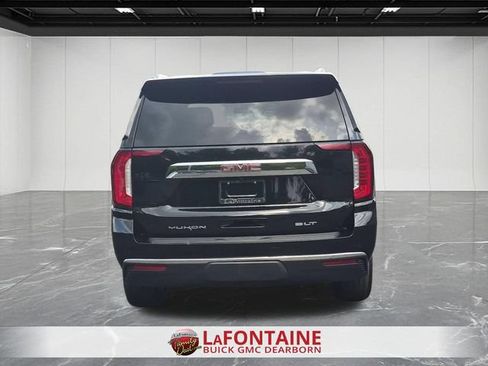 Used 2022 GMC Yukon SLT w/ SLT Premium Package AWD/4WD image 4