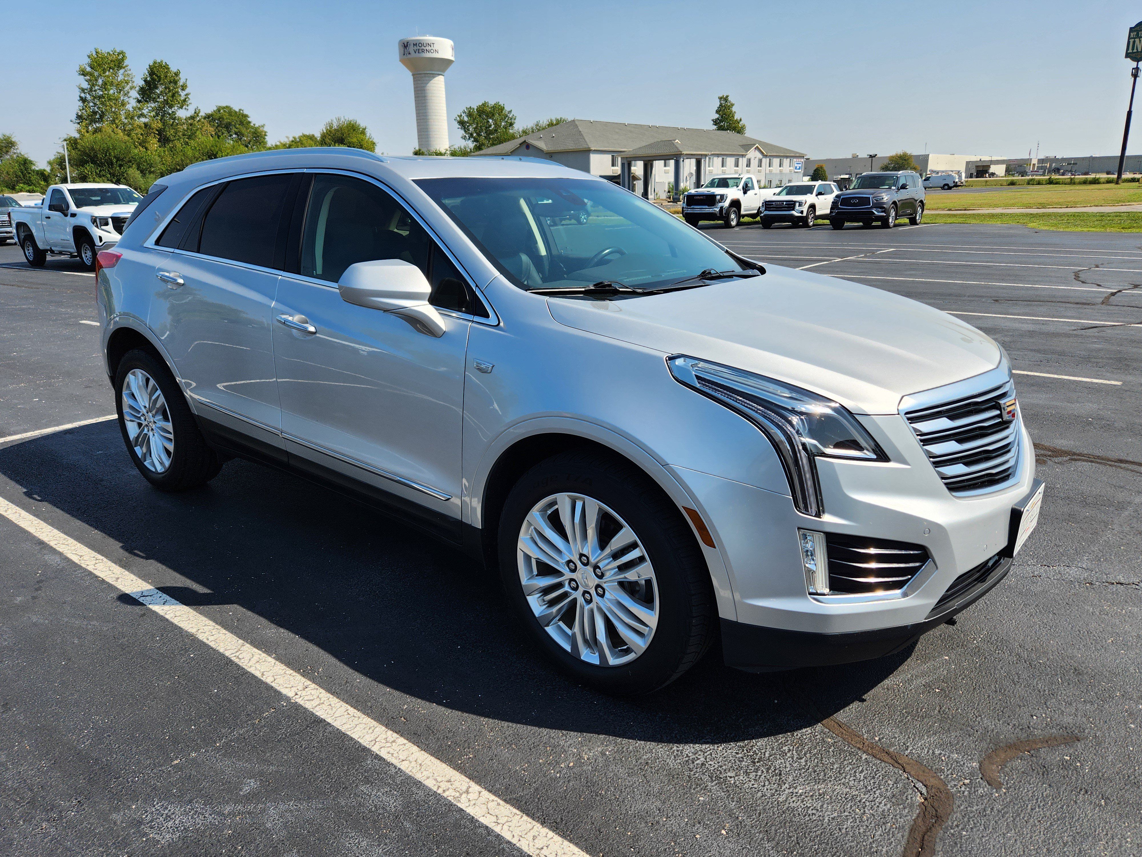 Used 2019 Cadillac XT5 Premium Luxury FWD image 9