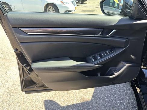 Used 2020 Honda Accord Sport image 15