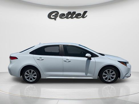 Used 2023 Toyota Corolla LE FWD image 4