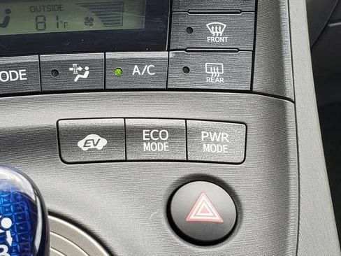Used 2011 Toyota Prius Two FWD image 17