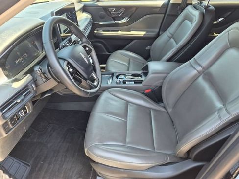Certified 2023 Lincoln Corsair AWD w/ Towing Package image 12