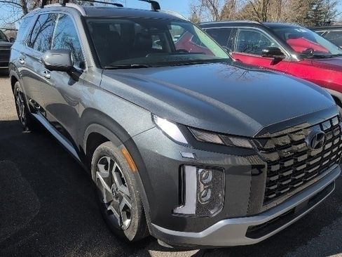 Used 2023 Hyundai Palisade SEL image 3