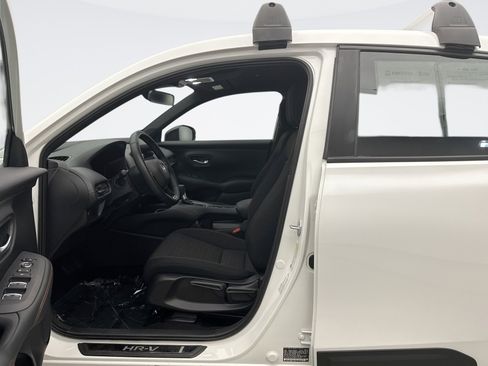 Used 2025 Honda HR-V Sport image 11