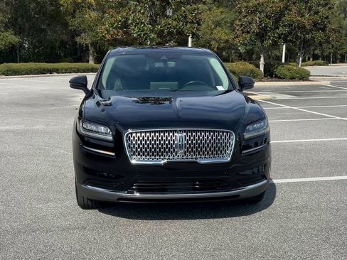 Used 2022 Lincoln Nautilus Reserve image 3