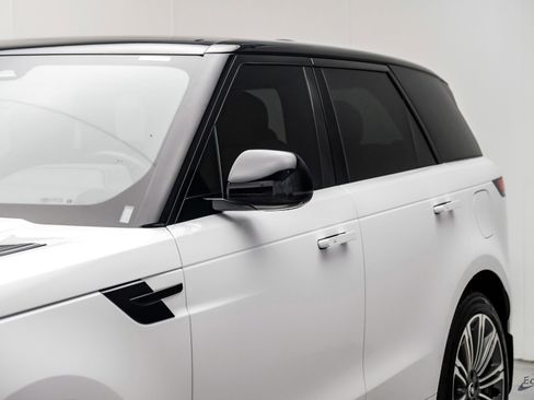 Used 2025 Land Rover Range Rover Sport Dynamic SE AWD/4WD image 22