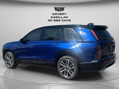 New 2026 Cadillac Vistiq Sport w/ LPO, Floor Liner Package image 6
